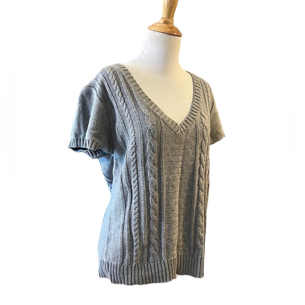 MOUNTAIN LAKE SHORT SLEEVE V NECK CABLE KNIT SWEATER GRAY SIZE LARGE